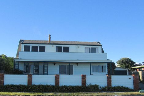 Photo of property in 112 Marine Parade, Otaki Beach, Otaki, 5512