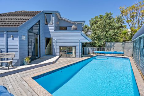 Photo of property in 15 Park Rise, Campbells Bay, Auckland, 0630