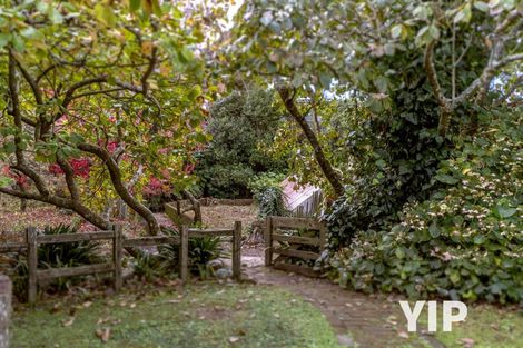 Photo of property in 6 Lyndhurst Road, Tawa, Wellington, 5028