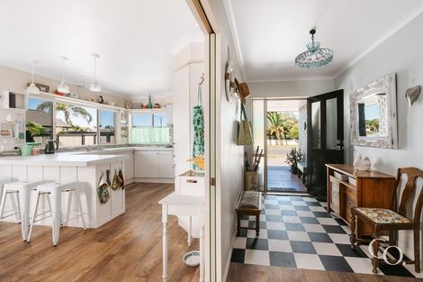 Photo of property in 42 Tuihana Drive, Papamoa Beach, Papamoa, 3118