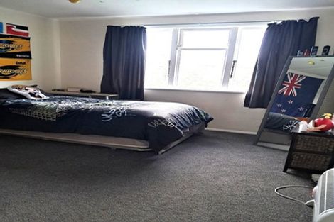 Photo of property in 29 Taylor Terrace, Tawa, Wellington, 5028