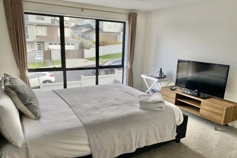 Photo of property in 52 Golden Morning Drive, Albany Heights, Auckland, 0632