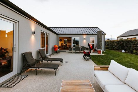 Photo of property in 8 Mcdonald Street, Wanaka, 9305