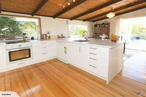 Photo of property in 193 Wade River Road, Wade Heads, Whangaparaoa, 0932