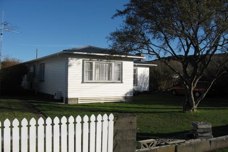 Photo of property in 4 Petrie Street, Wainuiomata, Lower Hutt, 5014