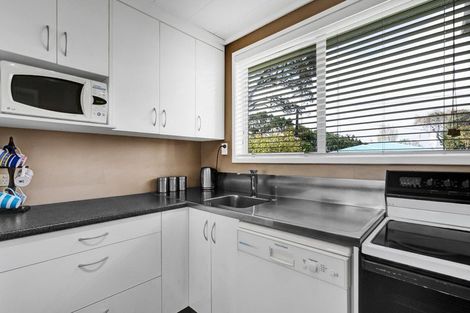 Photo of property in 9 Struan Avenue, Lower Vogeltown, New Plymouth, 4310