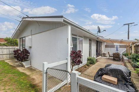 Photo of property in 3/22 Park Avenue, Titahi Bay, Porirua, 5022