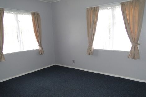 Photo of property in 9 Waiohua Road, Greenlane, Auckland, 1061