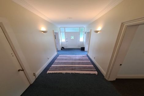 Photo of property in 123a Glenmore Street, Kelburn, Wellington, 6012