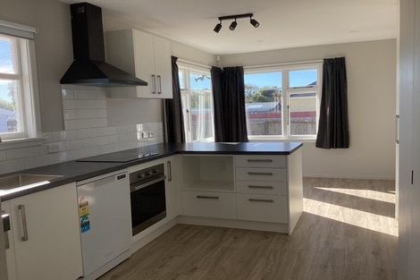 Photo of property in 11 Pembroke Street, Avondale, Christchurch, 8061