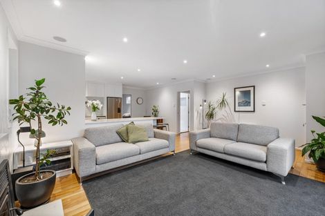 Photo of property in 17 Poto Street, Te Atatu South, Auckland, 0610