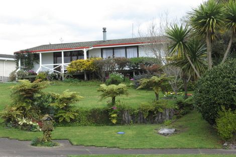 Photo of property in 6 Ajax Place, Welcome Bay, Tauranga, 3112