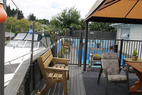 Photo of property in 27 Hurndall Street East, Maungaturoto, 0520