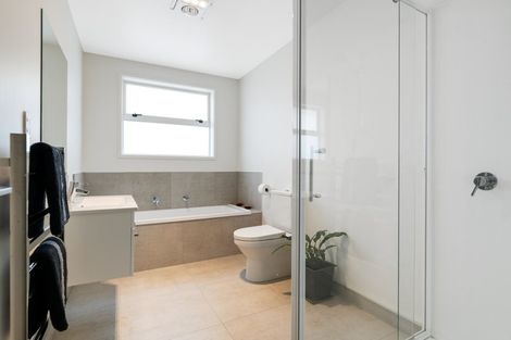 Photo of property in 77 Te Kio Crescent, Papamoa Beach, Papamoa, 3118