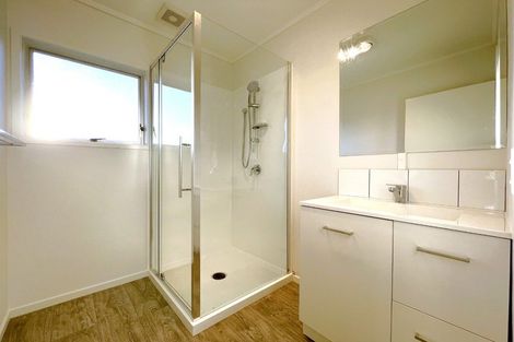 Photo of property in 156 Chichester Drive, Rosehill, Papakura, 2113
