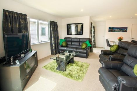 Photo of property in 11 Kamahi Crescent, Papamoa Beach, Papamoa, 3118