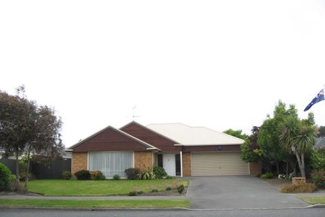 Photo of property in 26 Anglesea Avenue, Parklands, Christchurch, 8083