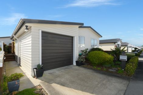 Photo of property in 11 Kamahi Crescent, Papamoa Beach, Papamoa, 3118