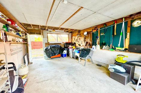 Photo of property in 65 Riverpark Crescent, Henderson, Auckland, 0610