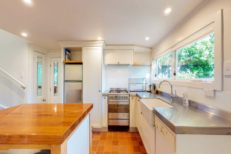 Photo of property in 204 Sydney Street West, Thorndon, Wellington, 6011