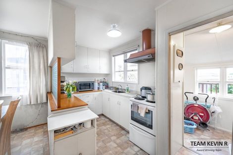 Photo of property in 28 Brightwell Street, Papakura, 2110