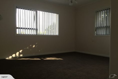 Photo of property in 100 Fourth Avenue, Woodhill, Whangarei, 0110