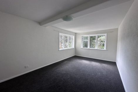 Photo of property in 2/20 Saint Michaels Crescent, Kelburn, Wellington, 6012