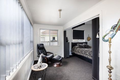 Photo of property in 17 Exeter Street, Brooklands, New Plymouth, 4310