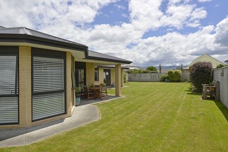 Photo of property in 19 Feist Street, Carterton, 5713