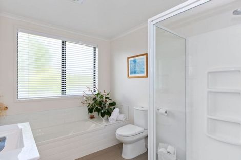 Photo of property in 120 Kennedy Road, Pyes Pa, Tauranga, 3112