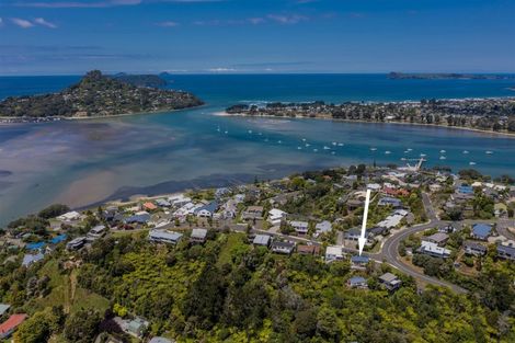 Photo of property in 2 Ridge Road, Tairua, 3508