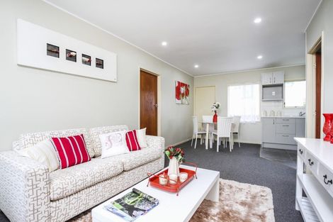 Photo of property in 2/24 Arawa Street, New Lynn, Auckland, 0600