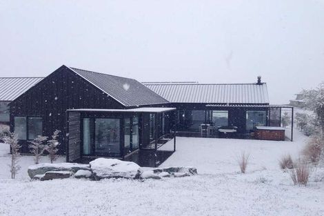 Photo of property in 15 Glenfiddich Road, Jacks Point, Queenstown, 9371