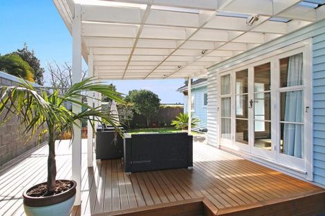 Photo of property in 15a Macfarlane Street, Hamilton East, Hamilton, 3216