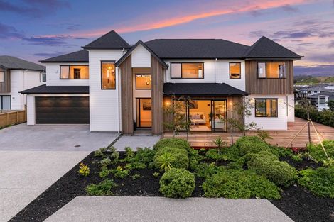 Photo of property in 2 Kina Place, Long Bay, Auckland, 0630