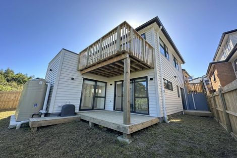 Photo of property in 20 Baumea Rise, Massey, Auckland, 0614