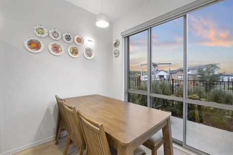 Photo of property in 11 Pakoro Close, Hobsonville, Auckland, 0618