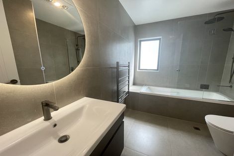 Photo of property in 2/10b Huka Road, Birkenhead, Auckland, 0626