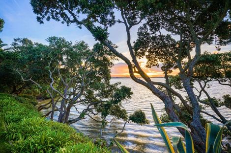 Photo of property in 76 St Michaels Avenue, Point Chevalier, Auckland, 1022