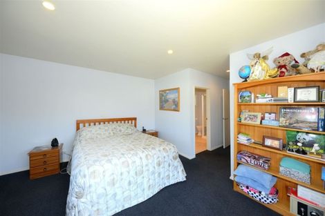 Photo of property in 308 Withells Road, Avonhead, Christchurch, 8042
