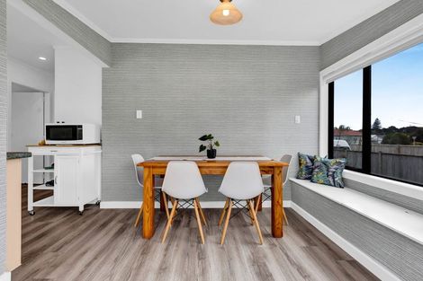 Photo of property in 3 Tupoki Street, Glen Avon, New Plymouth, 4312