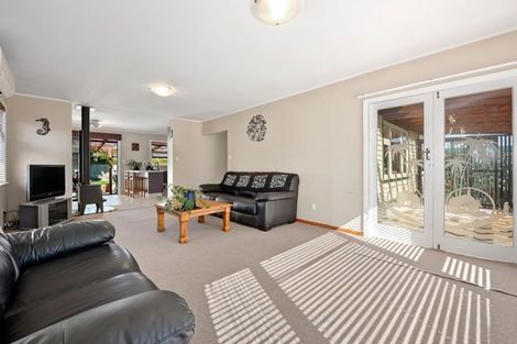 Photo of property in 6 Cecil Street, Clouston Park, Upper Hutt, 5018