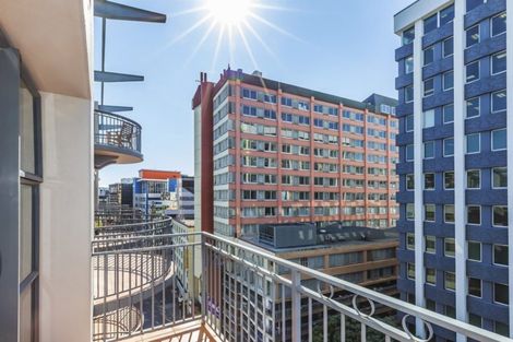 Photo of property in Atrium Towers, 8e/154 The Terrace, Wellington Central, Wellington, 6011