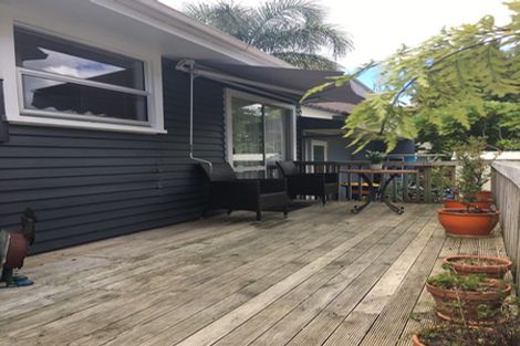 Photo of property in 1/156 Nile Road, Milford, Auckland, 0620