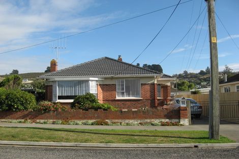 Photo of property in 2 Lea Street, Oamaru North, Oamaru, 9400