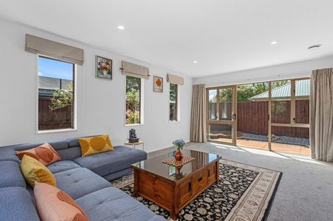 Photo of property in 75a Farquhars Road, Redwood, Christchurch, 8051