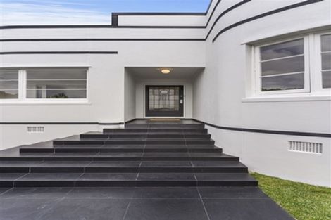 Photo of property in 10 Admiral Beatty Avenue, Mount Roskill, Auckland, 1041