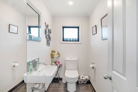 Photo of property in 112a Fitzroy Street, Terrace End, Palmerston North, 4410