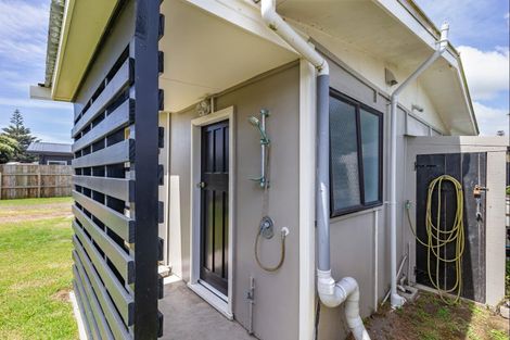 Photo of property in 118 Rua Avenue, Waitarere Beach, Levin, 5510