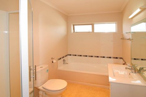 Photo of property in 3 Rosewood Grove, Masterton, 5810